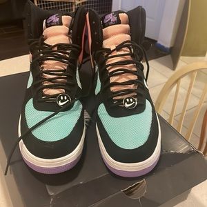 Nike Air Force 1 High Sneakers. Worn twice!Clean,comes with box. MAKE AN OFFER.